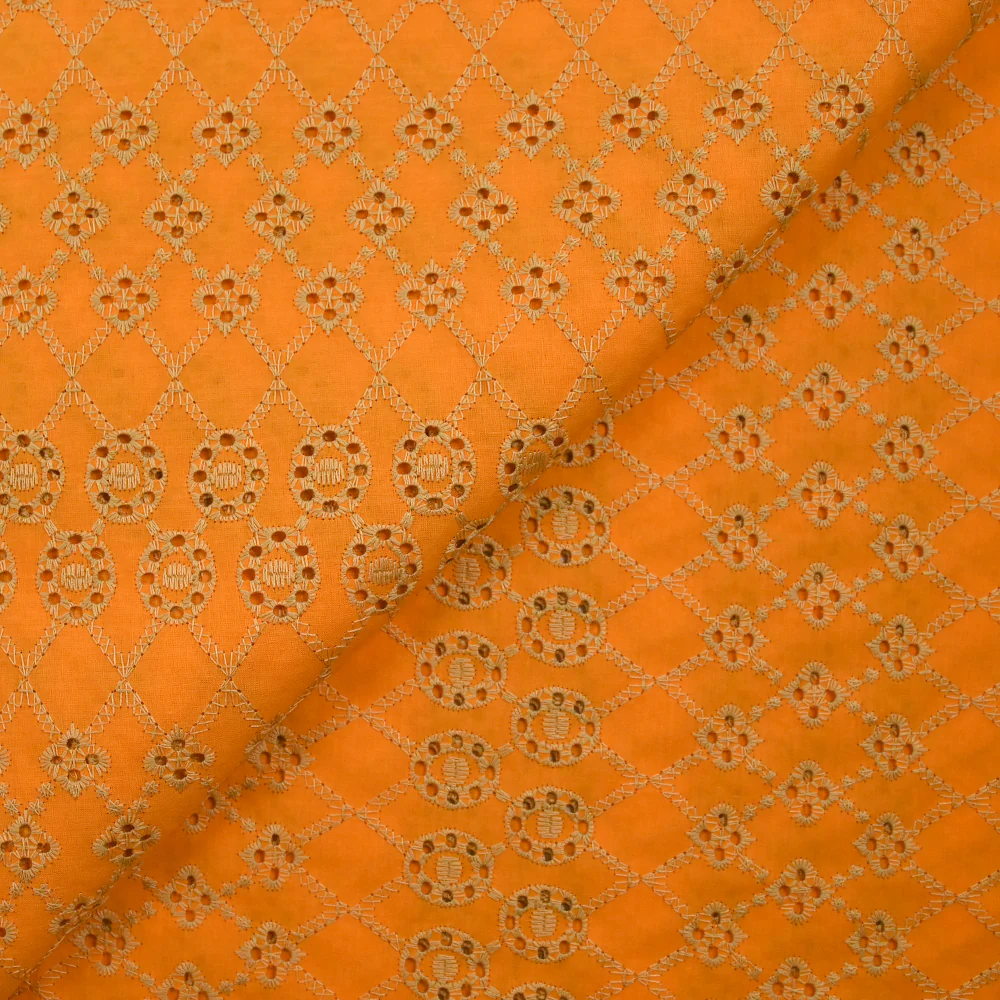 Broderie anglaise festonnée beige Clémence fond orange - Image 5
